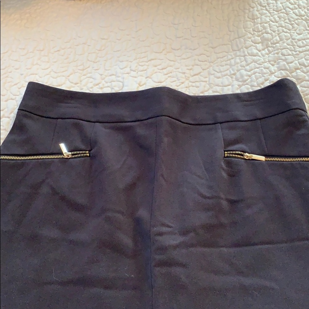 Skirt - Picture 2 of 5